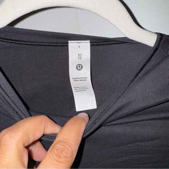 Lululemon Wundermost Black Long Sleeve - Picture 3 of 3
